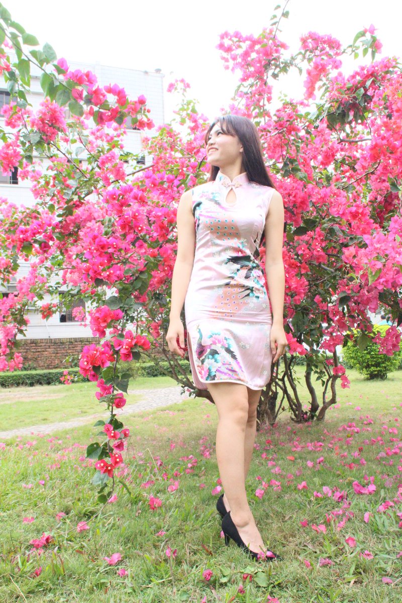 旗袍毕业小姐姐写真[413P+610M] #眼镜娘 #眼镜妹 #毕业照 #女大学生 #写真 #旗袍  
No.042514 预览全套尺度看置顶或私信 
投稿：@007share https://t.co/T3VNwCMeiy