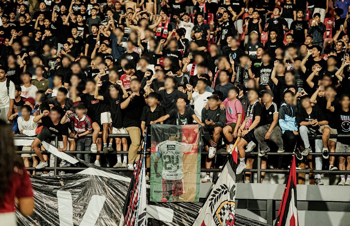 Northsideboys12's tweet photo. Championship Series di depan mata!
BALI STAY HIGH🕊️

Bali United FC vs Bhayangkara | 20 April 2024 https://t.co/vxuXa9TEgo