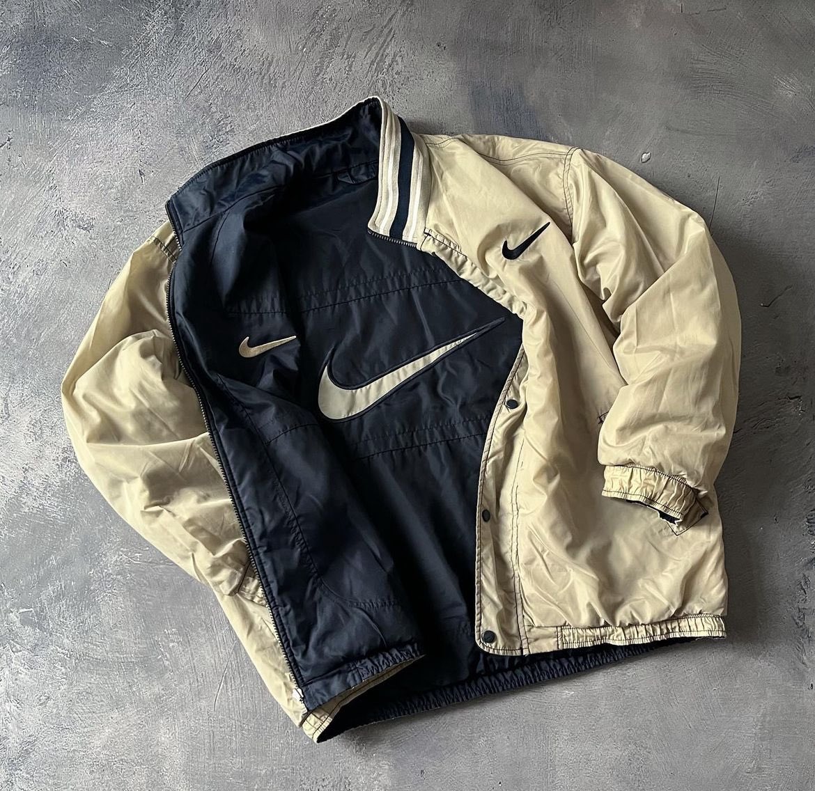 Fashion Essentials tweet media