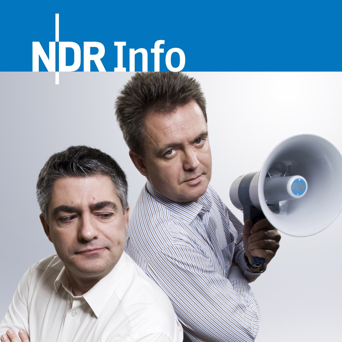 📢 15 Jahre lang hat das Team der @ndr Satire-Sendung 'Intensivstation' den Wahnsinn der Welt erträglich gemacht, jeden Montag im Radio auf NDR Info, als Podcast oder Live-Event. Gestern wurde die letzte Folge gesendet. Jetzt anhören in der #ARD Audiothek: ardaudiothek.de/sendung/intens…