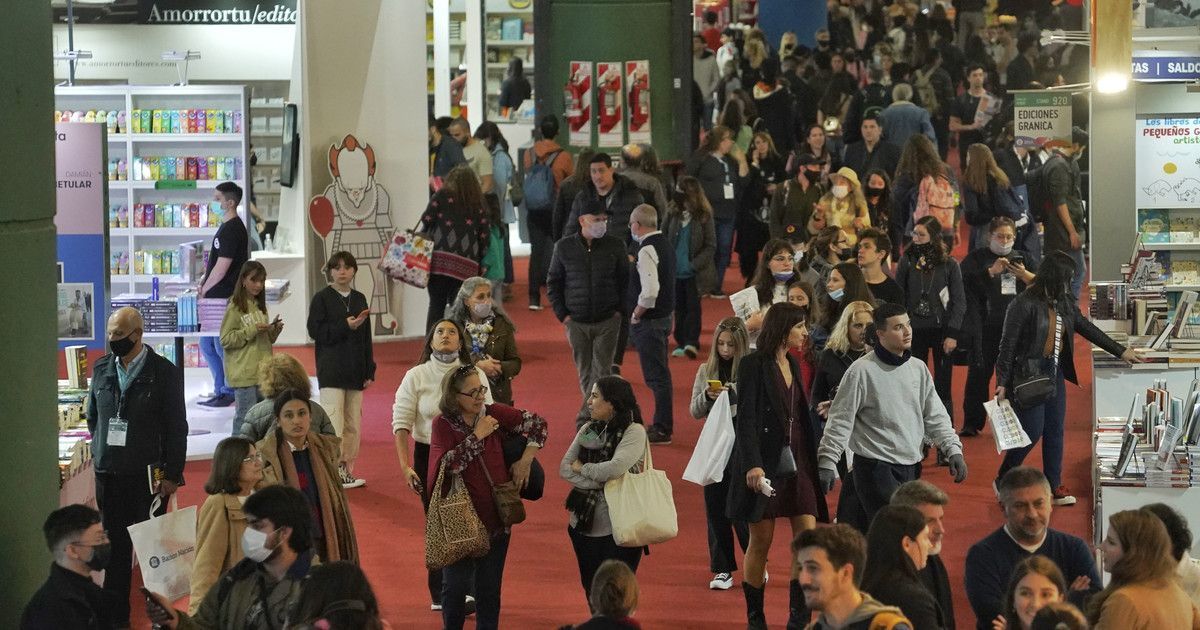 buff.ly/3Umve6R 
Sin plata, pero con entusiasmo, esta semana comienza la Feria del Libro