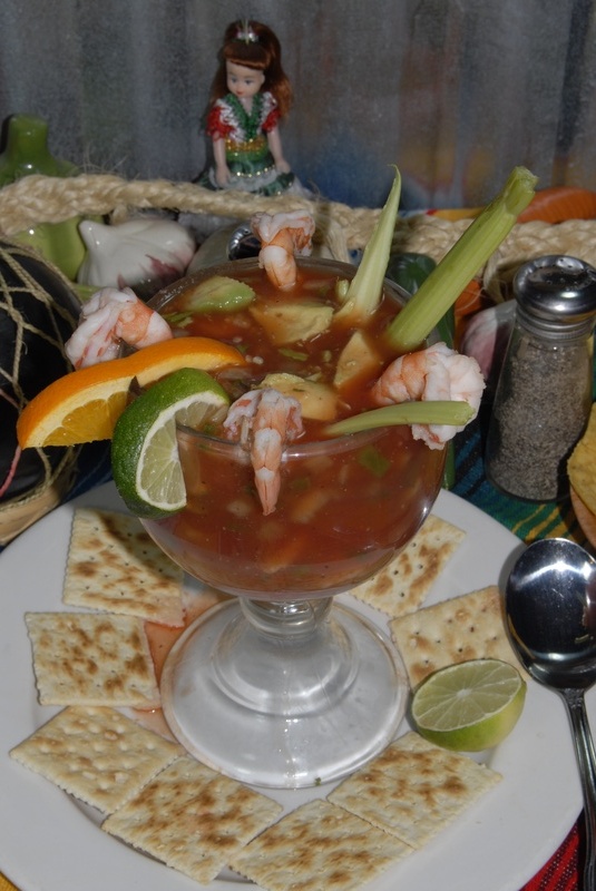 BANDIDOS100's tweet photo. #shrimpcocktail #micheladas #lomejordealbuquerque #HappyHour  #everyday  #bandidohideout https://t.co/SFTiLacaAe