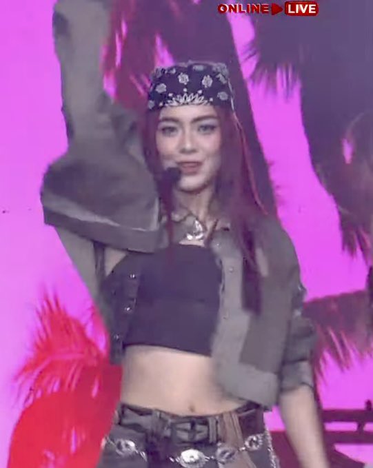 yawns ⟡ tweet media