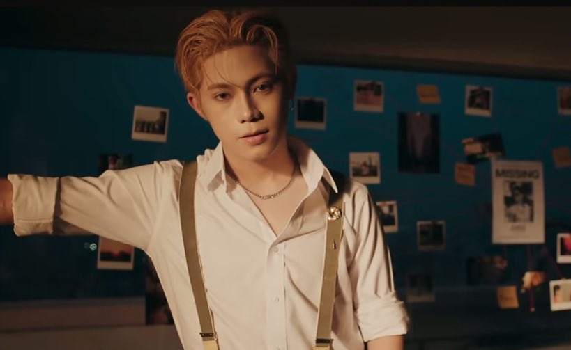 reenlnwza's tweet image. โอม สาริศ ทินราช ยืนเก๊กหล่อไปแล้วห้าแสนครั้ง 🫣

#PRIMETIMEth #ถ้าเขาไม่ดียังมีพามทาม 
#PrimeTimeBackToMe #PrimeTime_ถ้าเขาไม่ดี