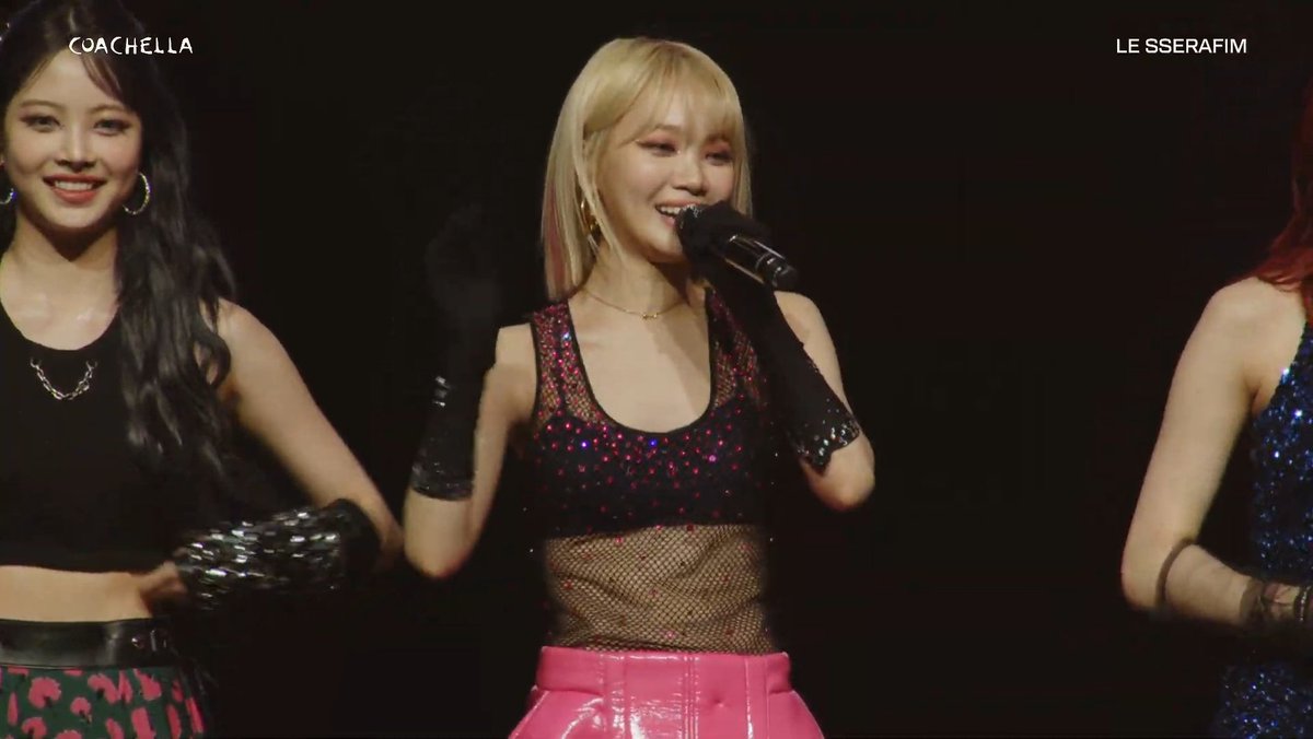 chaewon said "oh my god so many my flags" 😭