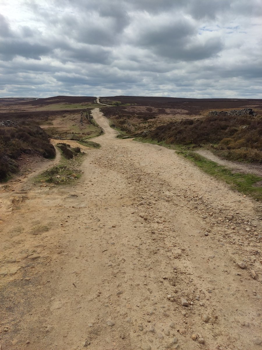 shefffoodlover's tweet photo. At the end of this road, there is delicious wine 🙂 #foxhouse #peakdistrictwalks #romanroad https://t.co/QoRe8JxfEv