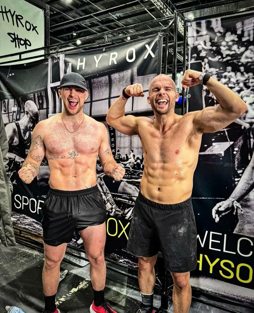 tomgrennanfan's tweet photo. Good luck to these 2 today on running the London marathon go smash it boys 💪🏃♂️
@Tom_Grennan #tomlowe https://t.co/OPYPBgLsy7