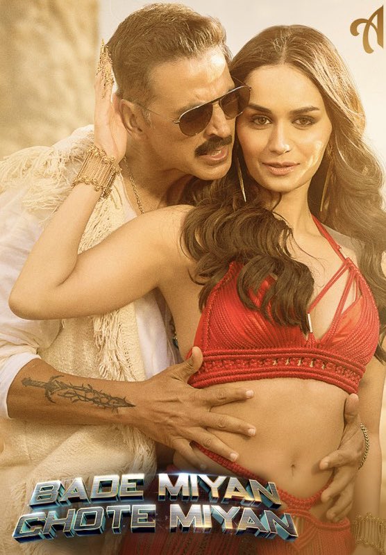 #ManushiChhillar defends the 30-year age gap between her and #AkshayKumar in a conversation with Zoom. “Working with a superstar is good. You get a certain amount of visibility. If I talk about my first film (#SamratPrithviraj), there was an age gap. In #BadeMiyanChoteMiyan,