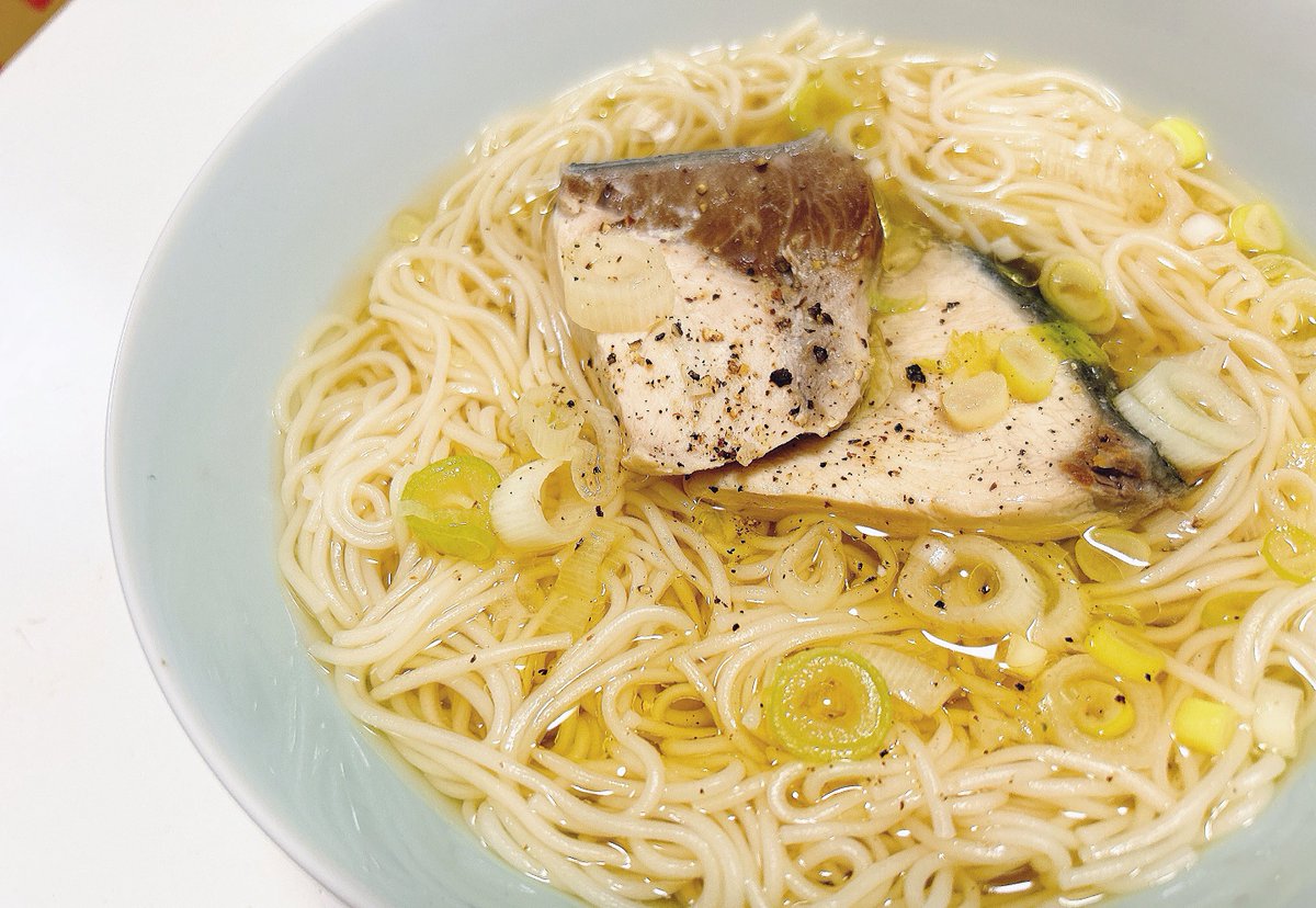 白石温麺で作っておいしくできました！温麺だと食べやすさが増す感じ。シンプルながら満足感💯脂がのった鰤で作るとご馳走レベル…。鰤好きの家族が冬ランチのスタメンに入れてくれ！と言ってました。感謝です…🙏✨