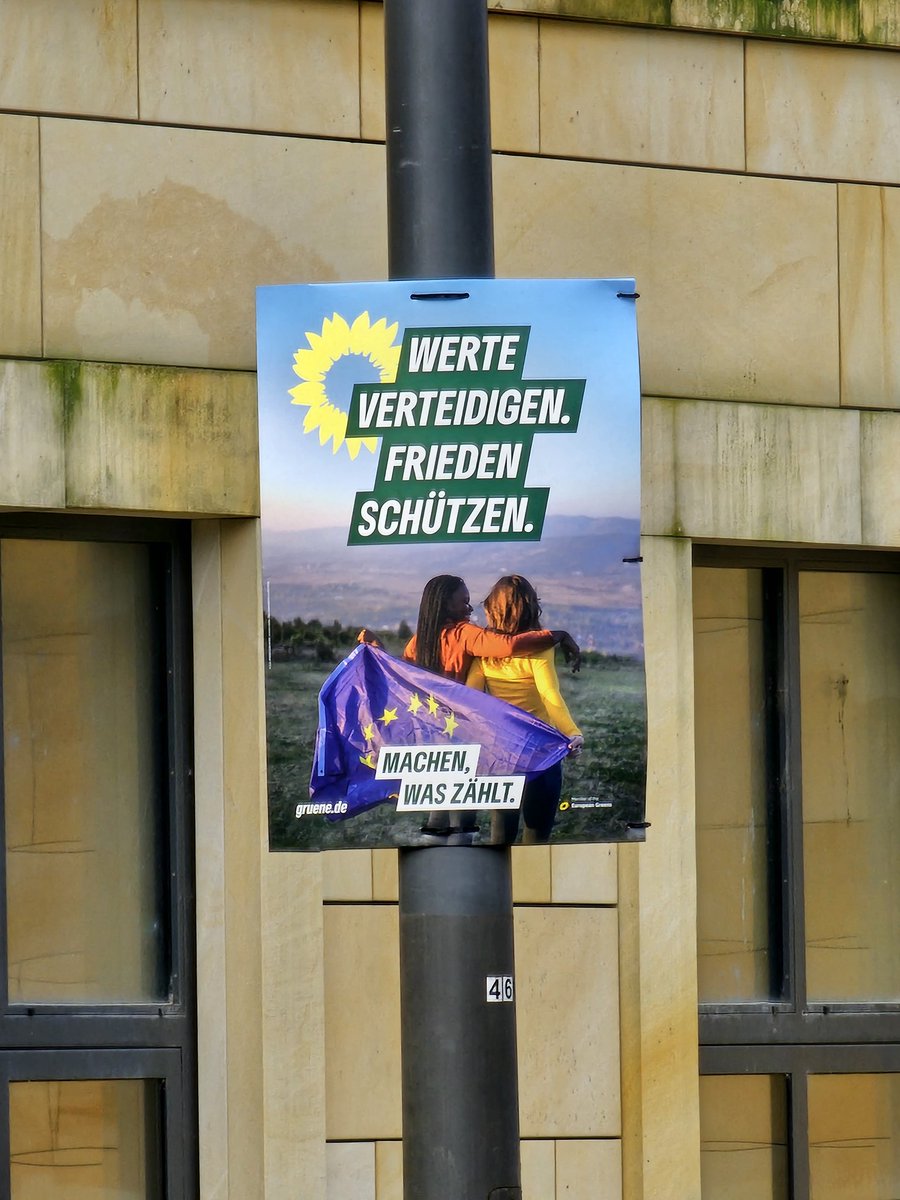 #Grüne wollen den Frieden schützen mit immer mehr Waffenlieferungen? Wer jetzt noch grün wählt, dem ist nicht mehr zu helfen. Hier entlarven sich die #Gruenen selbst.