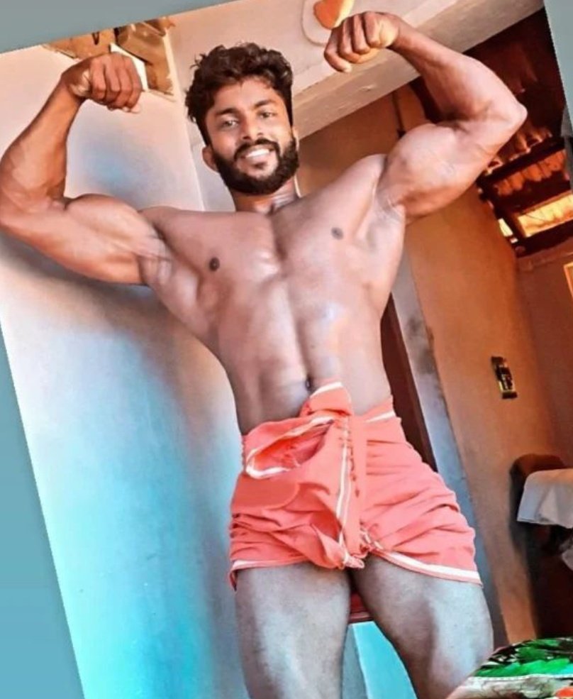 இந்த மாறி இளம் பிஞ்சு விடலை பசங்க லுங்கி தூக்கி உடம்ப முறுக்கி காட்டினா, என் சுன்னில கஞ்சி லீக் ஆவுது.... எந்த மாறி ஃபிகர் பார்த்த உங்களுக்கு கஞ்சி லீக் ஆகும்?