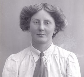 Woman of the Day militant suffragette Charlotte Marsh of Newcastle-on-Tyne died OTD 1961, aged 74. Sanitary inspector (public health inspector), chauffeur and mechanic during WW1 to Prime Minister David Lloyd George, serial lawbreaker, she was one of the first women to be