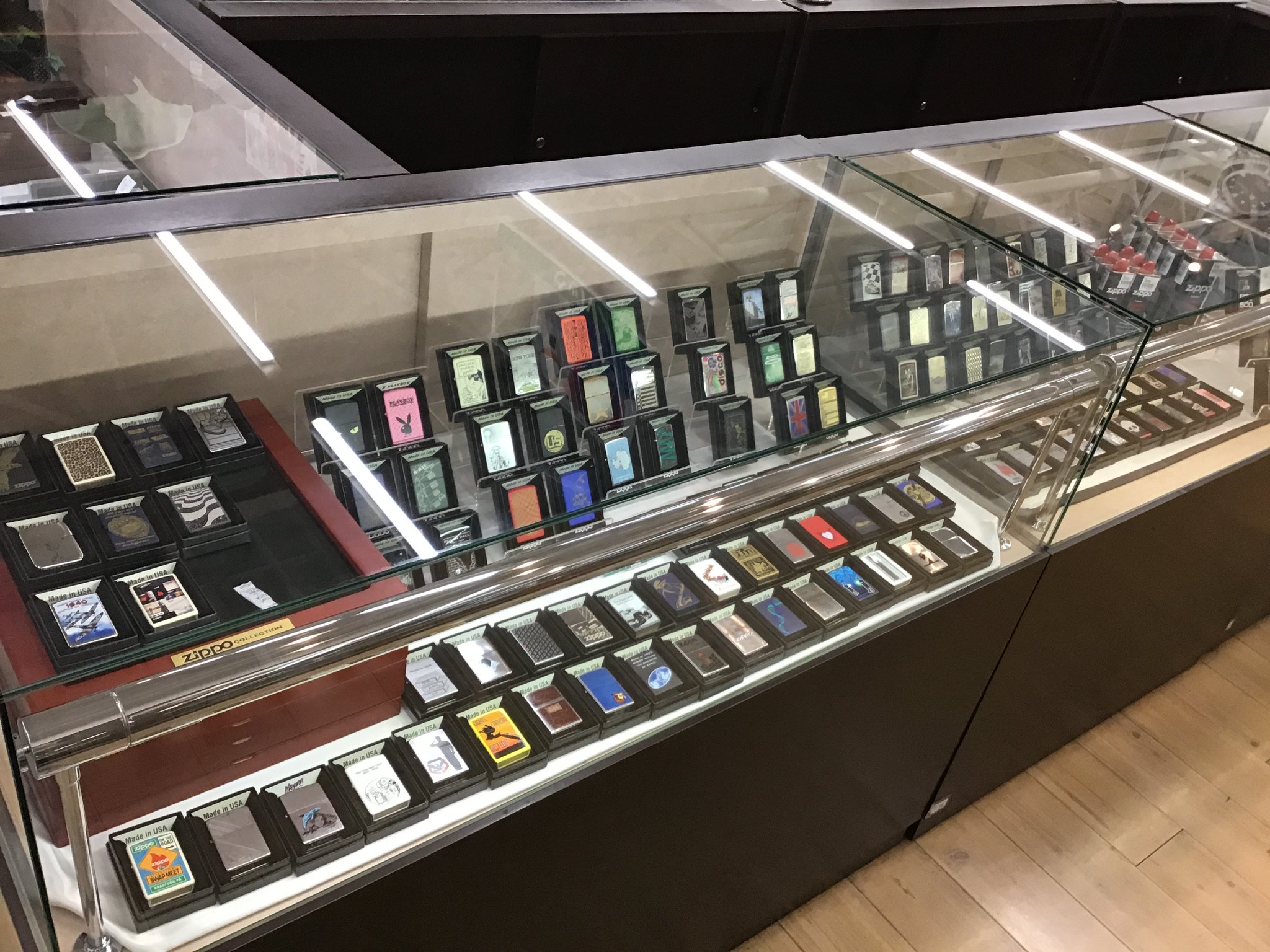まどマギ オイルライター (10個まとめ売り) コレクションケース付 楽天市場】【限定100個】SLOT魔法少女まどか☆マギカ RONSON