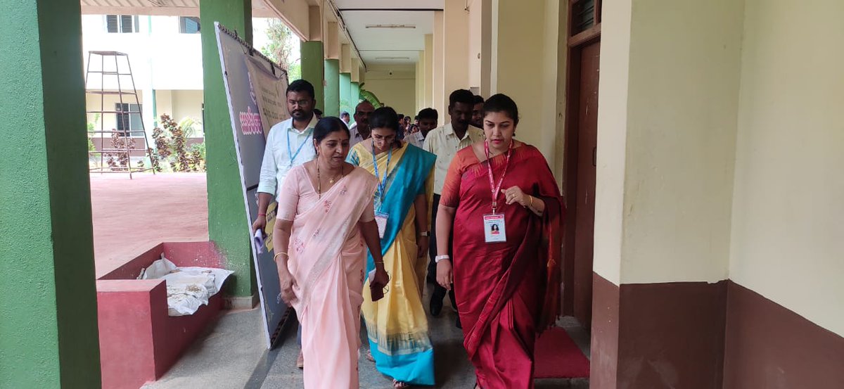 dcchnagar's tweet photo. ದಿನಾಂಕ: 20-04-2024ರಂದು ವರುಣಾ ವಿಧಾನಸಭಾ ಕ್ಷೇತ್ರದಲ್ಲಿ ನಡೆದ ಮತಗಟ್ಟೆ ಅಧಿಕಾರಿಗಳ ತರಬೇತಿ ಸ್ಥಳಕ್ಕೆ ಭೇಟಿ ನೀಡಿ, ಪರಿಶೀಲನೆ ನಡೆಸಿ ಅಗತ್ಯ ಸಲಹೆ ಸೂಚನೆಗಳನ್ನು ನೀಡಲಾಯಿತು.

#Elections2024 #LokaSabhaElection2024 #Varuna #PollingOfficersTraining #PollingOfficers 

@ceo_karnataka @ECISVEEP https://t.co/6Iwv1DNkRr
