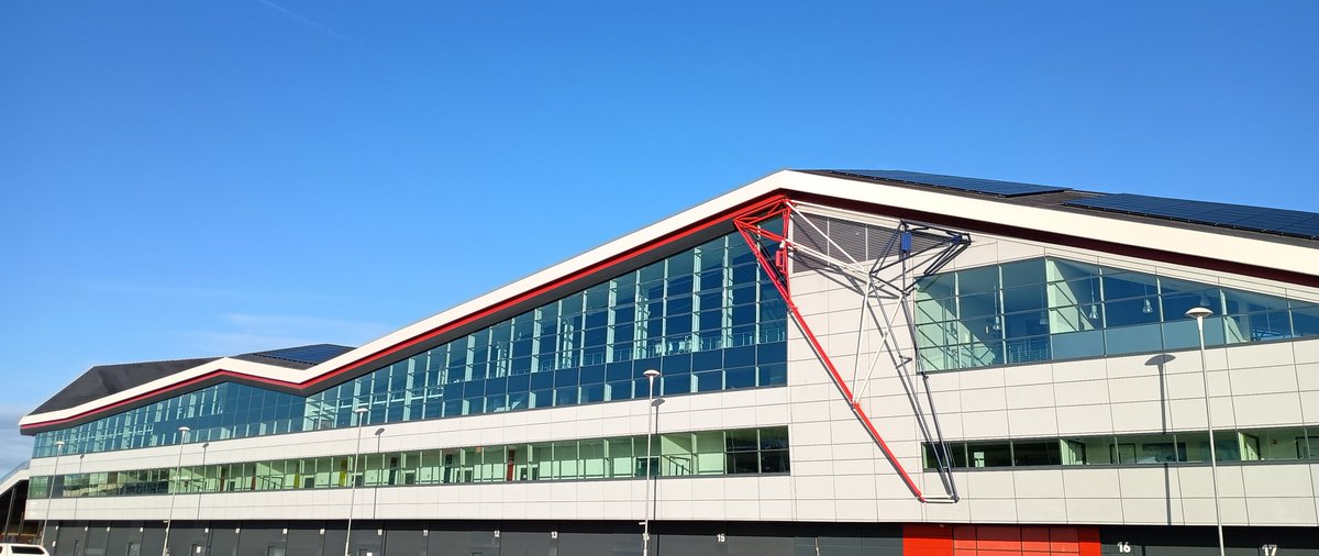 vinnynolan's tweet photo. Up before the birds today. My office for today. @SilverstoneUK #Racemaker https://t.co/vXPqPWIwZa