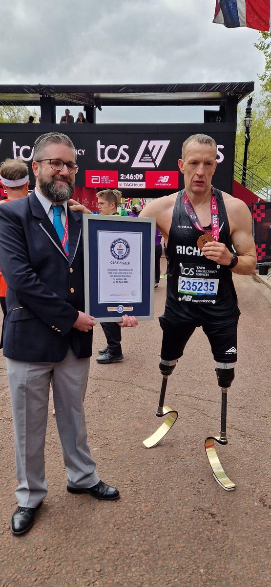 Congratulations Richard Whitehead 👏 
Richard broke the record for the fastest marathon (LA3) (male)✨
#LondonMarathon