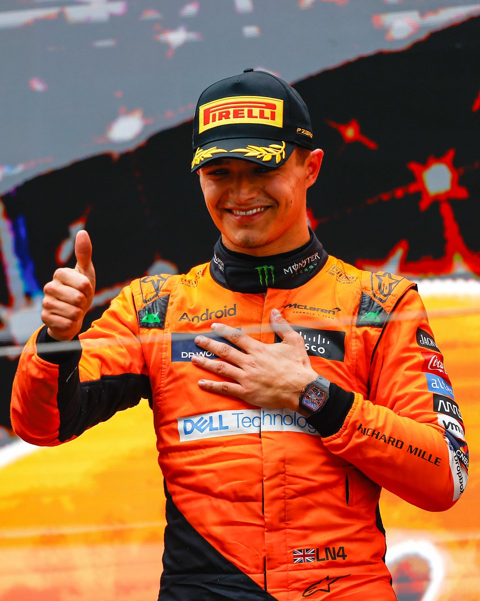 McLarenF1's tweet photo. P2 secured! 🏆 🍾

#ChineseGP 🇨🇳 https://t.co/gNgYIw7xW8