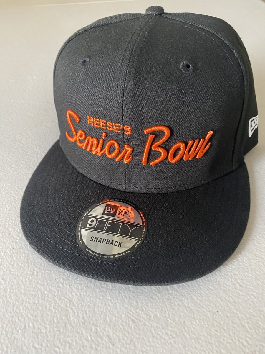 Since original response was so good, let's have some fun with this. Anyone who guesses* both prospects from post below will receive official 2024 @seniorbowl invite hat. 🔥 *𝘖𝘕𝘌 𝘎𝘜𝘌𝘚𝘚 𝘗𝘌𝘙 𝘙𝘌𝘚𝘗𝘖𝘕𝘋𝘌𝘕𝘛 #TheDraftStartsInMOBILE™️