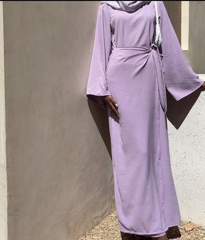 Coucou tout le monde 🥰

Les abayas sont disponibles sur commande 🚨

Vous pouvez nous contacter pour voir tout les modèles 🚨

Les prix de 7000fr à 10000fr🏷️

WhatsApp 704820095📲

#MarséSamedi #zahrahfariidah #Rtapprécié