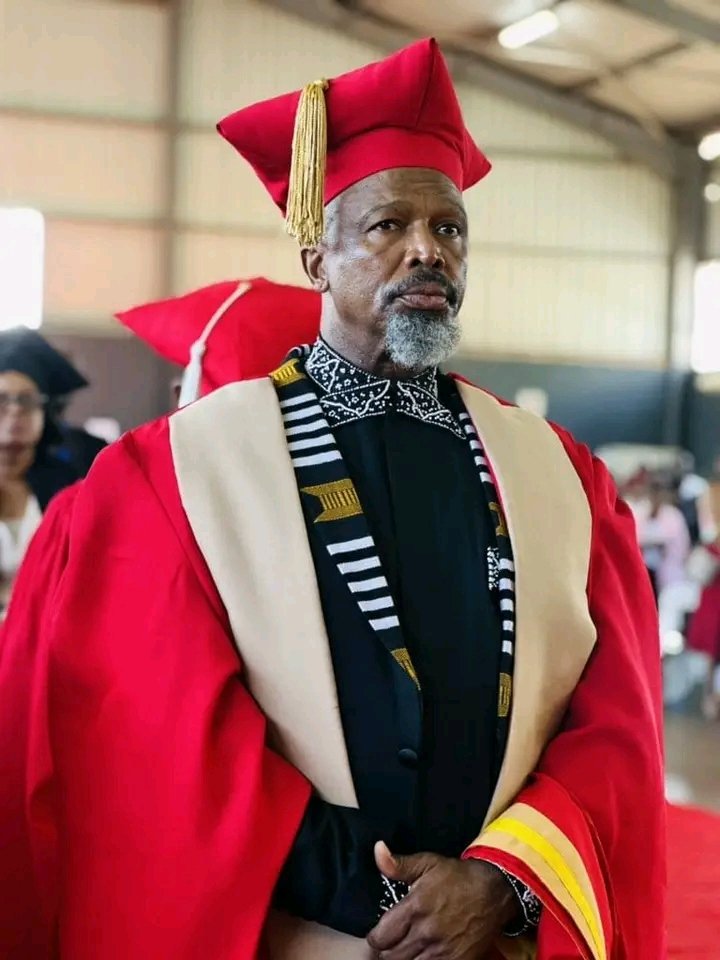 If you r having a bad day, just know ntate Maake spent R16k on tailored suit and R3k on shoes for fake graduation