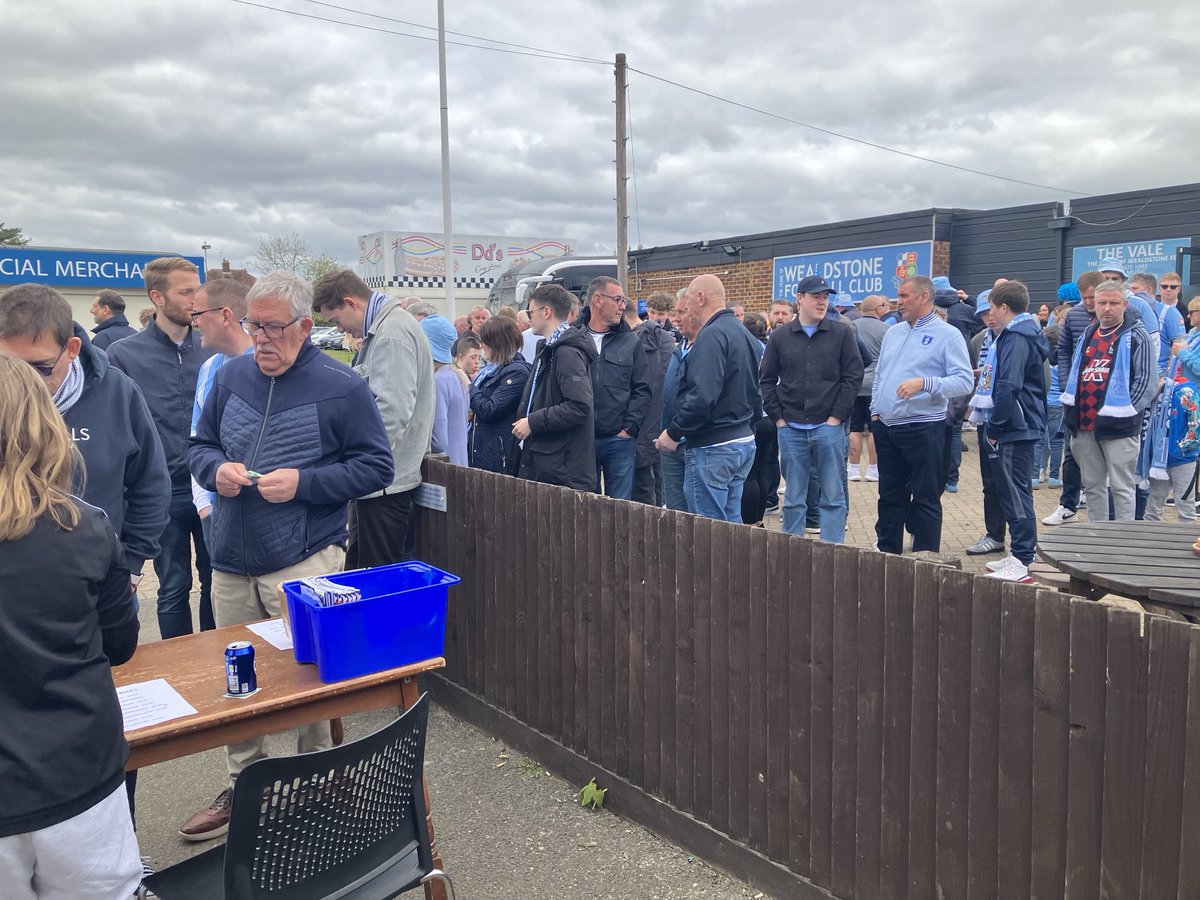 Hungry ⁦Coventry fans ⁦@TheVale_WFC⁩ …⁦@WFCSC1⁩