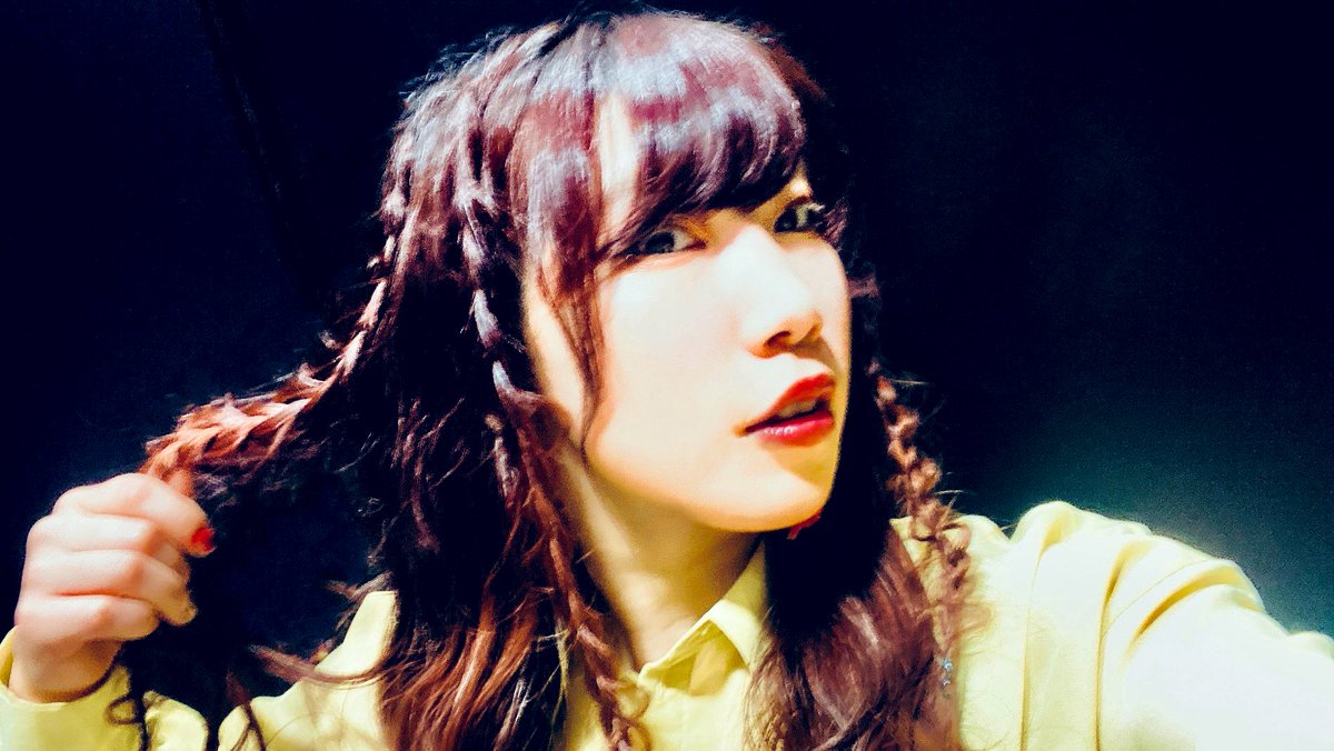 mimiyan_dr's tweet photo. 今回はメイクさんも💄ついてくださって
ご飯も美味しくて贅沢で夢のような
2日間を過ごしました。

2020年に立てた目標の
''アニメの主題歌に選ばれる"
にチェックが✅つけれて
感慨深いです。。
本当に人生っておもしろい
と感じます！感謝
#オーイとんぼ
#Letsswing 
#tgj 
#TOKYOGROOVEJYOSHI
#MiMi https://t.co/KFO93yZ4YS
