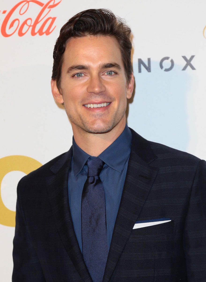 Buenos días! Good morning!  
Feliz jueves! Happy thursday!   
#MattBomer #haveaniceday