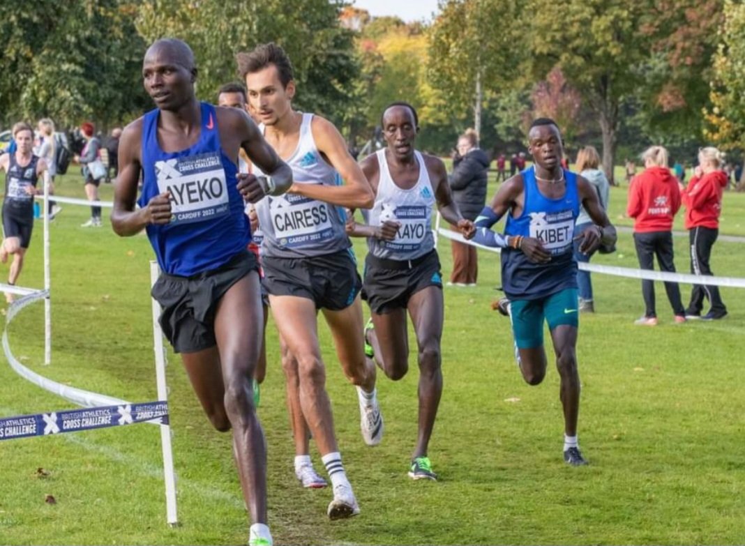 Huge congratulations to @EmileCairess on his🥉at the @LondonMarathon in 2:06:46 Also to @Mahamed1920 in 2:07:05 & to our previous winner @_MarcScott in 2:11:19