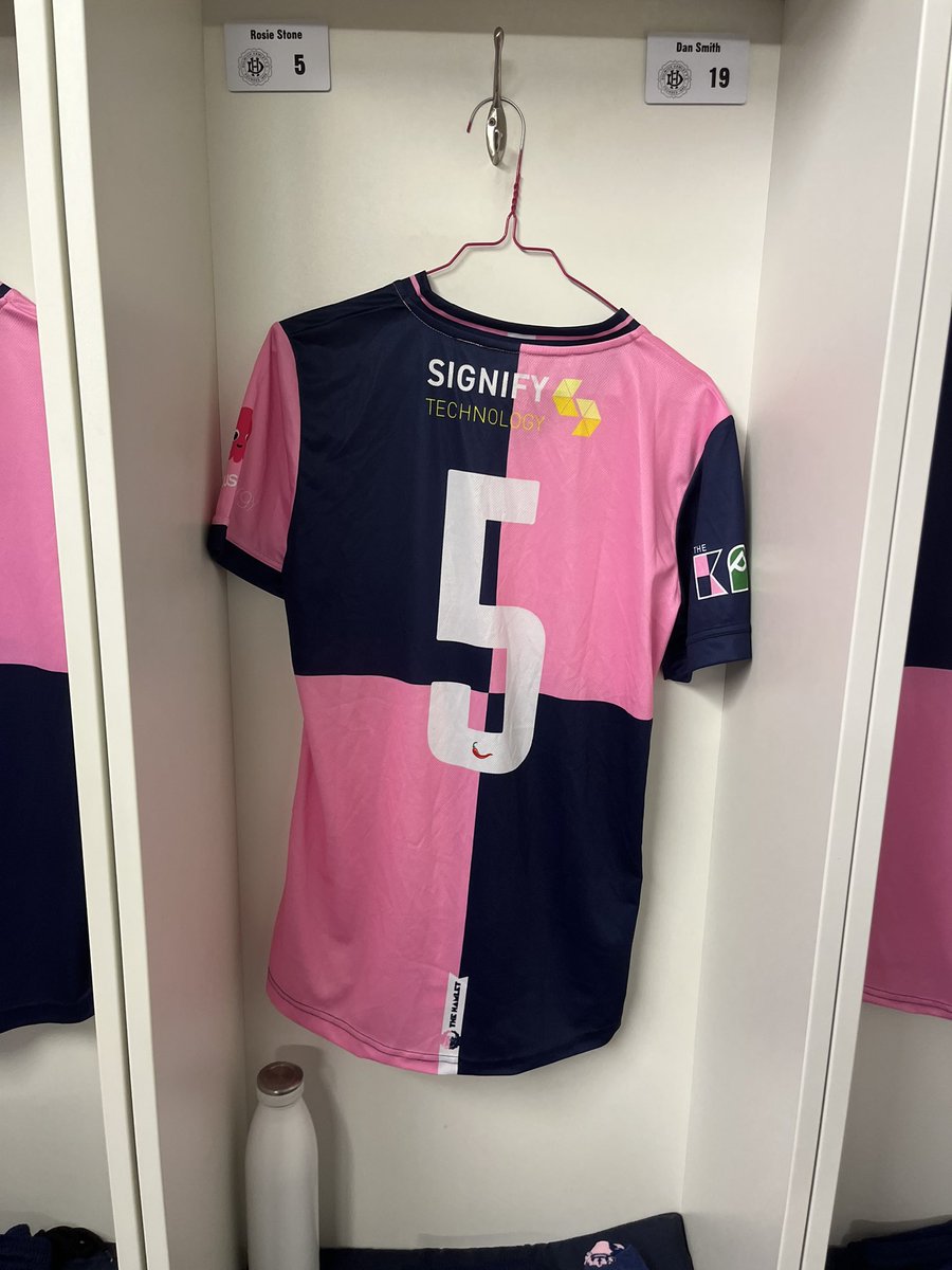 Roisin Stone tweet media