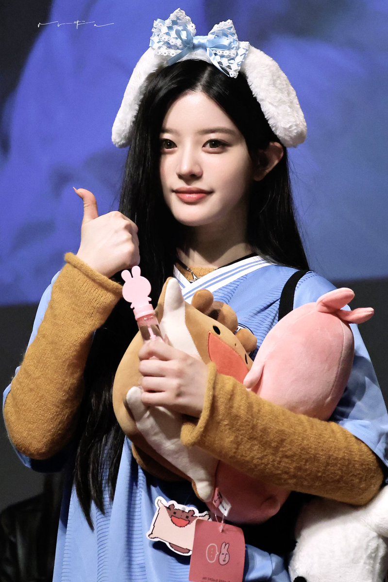 Vvv1taa's tweet photo. 240420

#민주 #MINJU #아일릿 #ILLIT https://t.co/hTo0w6LGg9