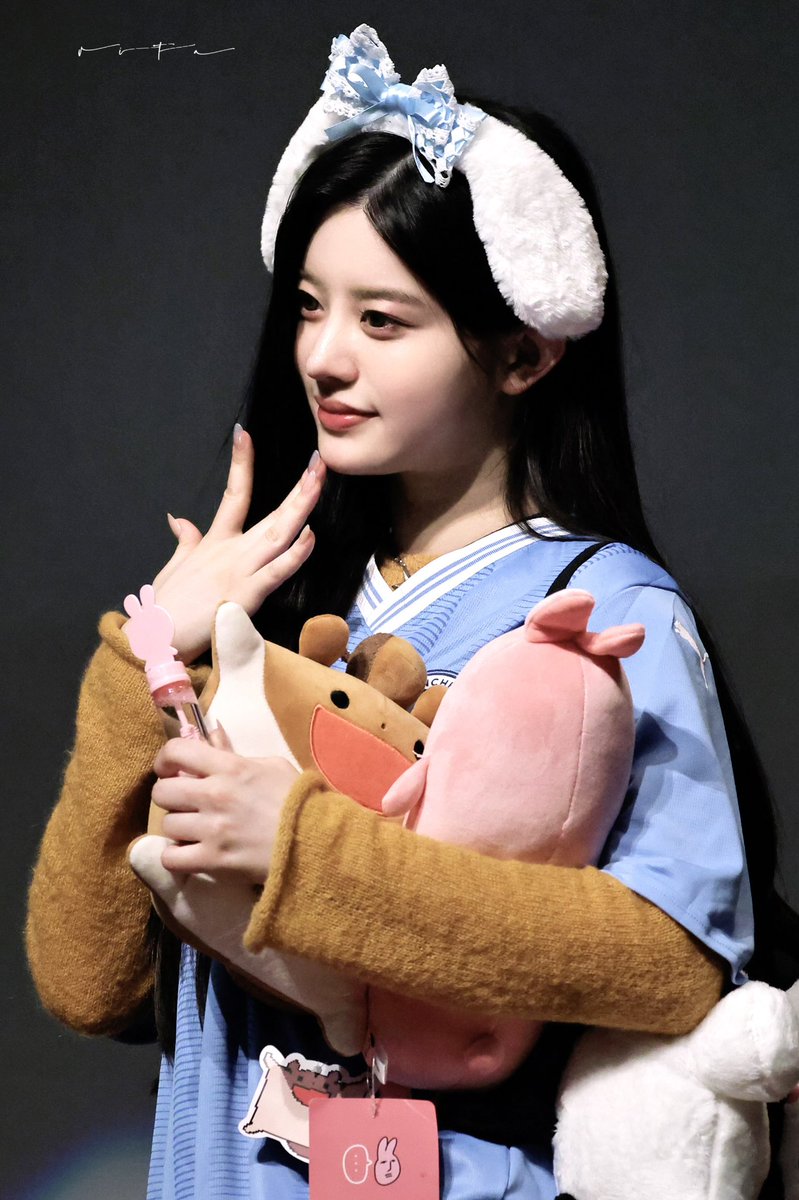 Vvv1taa's tweet photo. 240420

#민주 #MINJU #아일릿 #ILLIT https://t.co/hTo0w6LGg9