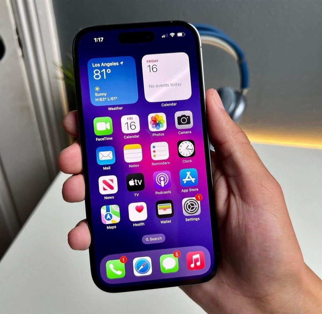 AdarshChetan's tweet photo. I'm surprised that many people don’t use AI on their phones. 

Here are 10 ways to use AI on your phone.

Open 🧵 https://t.co/MwLE3HCfW7