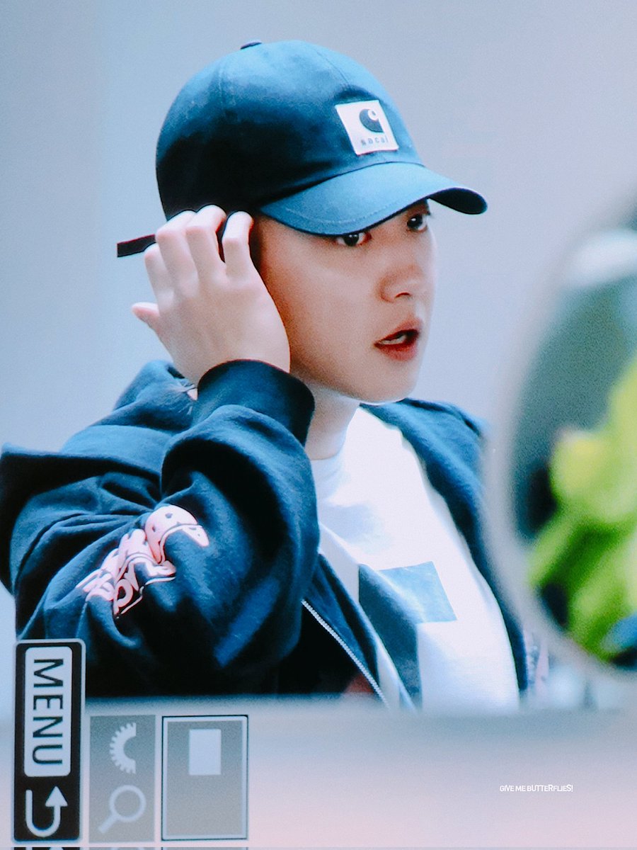 [PREVIEW] 240421 Chanyeol Departure at FUK Airport 🍒

cr. giveme_cy

#찬열 #Chanyeol #엑소찬열
#EXO #엑소 #weareoneEXO