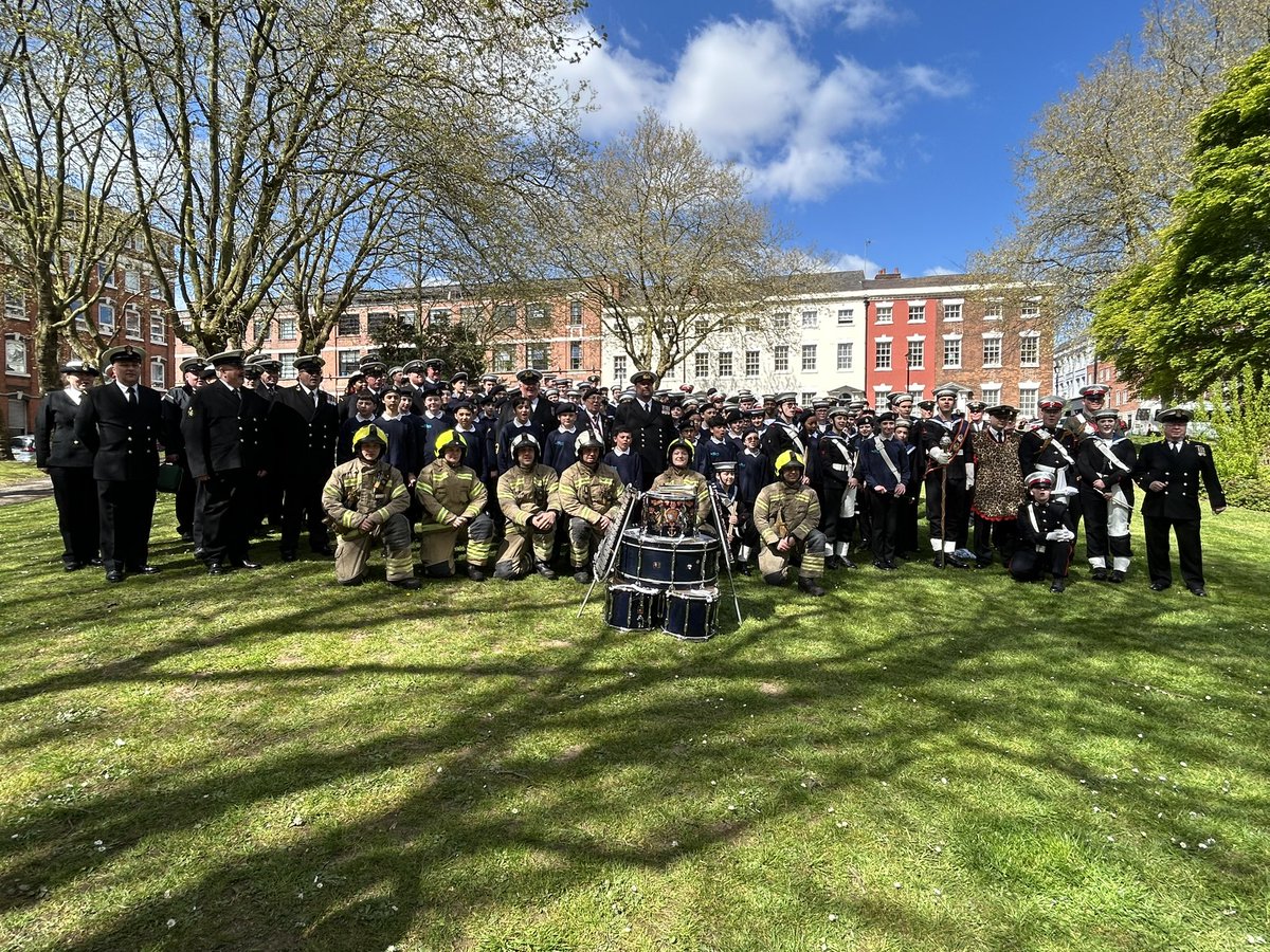 @WestMidsFire @WMFSLadywood Fabulous turn out for St George’s day service and Parade.