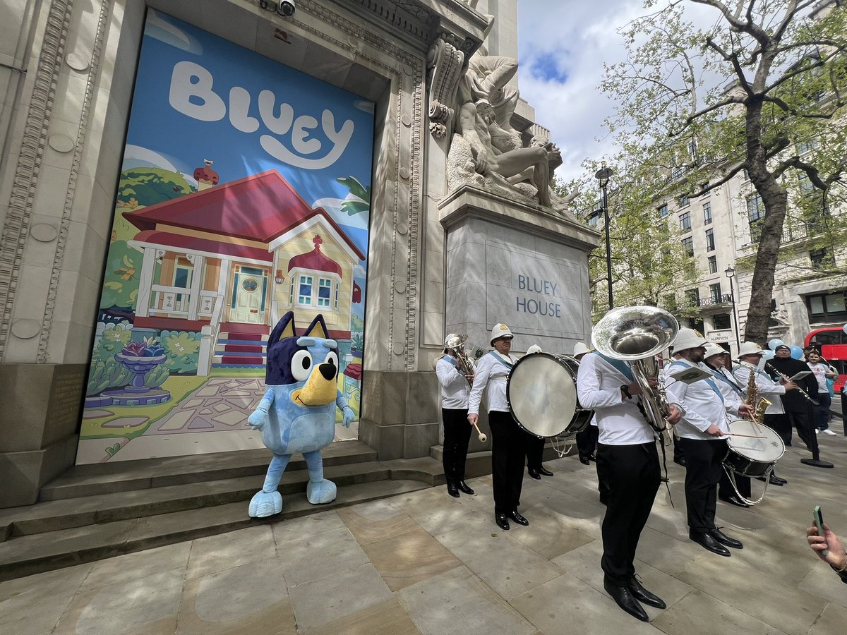 Australia House in London has been renamed Bluey House - recognising Bluey’s cultural impact around the world. | @10NewsFirst