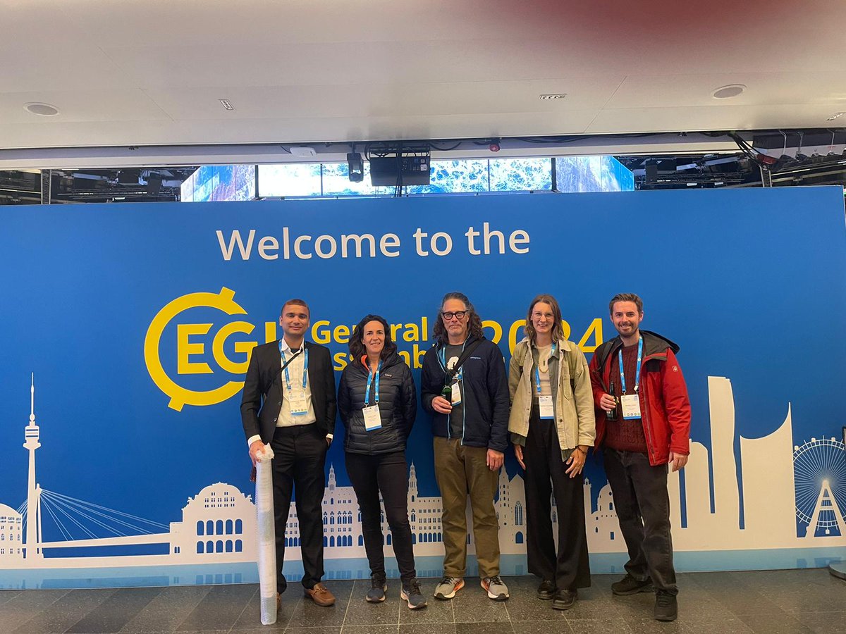 stcunningham3's tweet image. What an incredible week in Vienna at #EGU24 with @DrHollyCroft lab group. Feeling very inspired by all the latest research in remote sensing and plant physiology &amp;amp; honoured to have presented my own research @RobertCaine21 @DrMuhammadSK92 @RaoulBlackman @urbantreeobs @ScienceShef