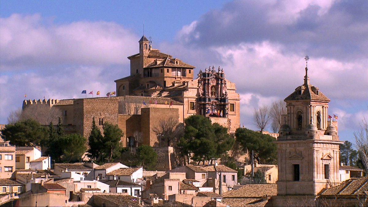 📢 Ya disponible en @rtveplay el último capítulo emitido de @pueblodedios_tve sobre el #Jubileo de la @CruzdeCaravaca_ ☨🇪🇸 🙏🏽Y, recuerda, el jueves se emite de nuevo a las 9h en @la2_tve de @rtve rtve.es/play/videos/pu…