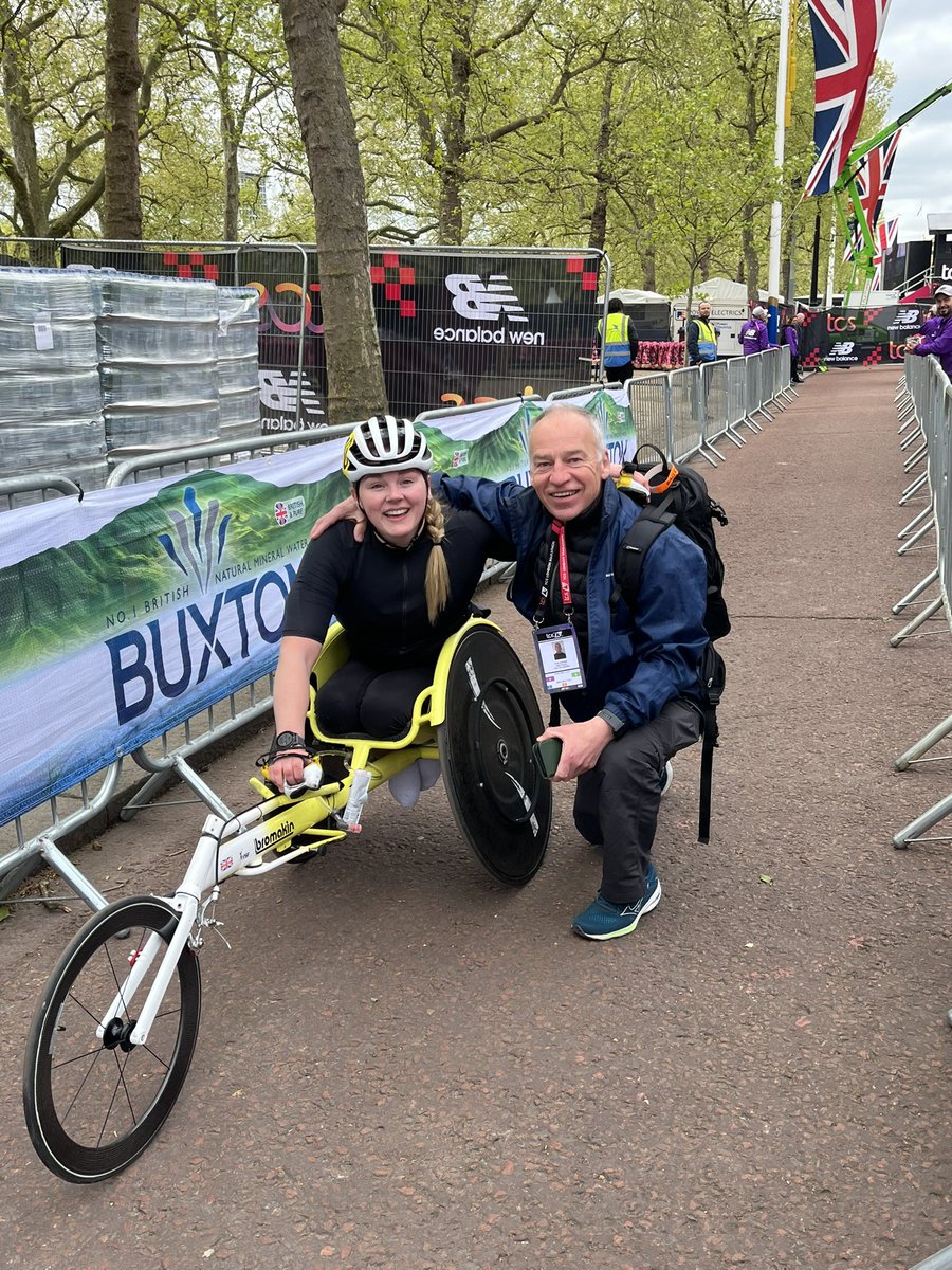 Fantastic race for Joanna Robertson from @AberdeenAAC Completing the @LondonMarathon in 2:18.44 which is a 10min PB! Congratulations to Joanna and her coach Phil Owens 👏🏻👏🏻 @SALinclusion @scotathletics @SDS_sport @BA_Paralympic