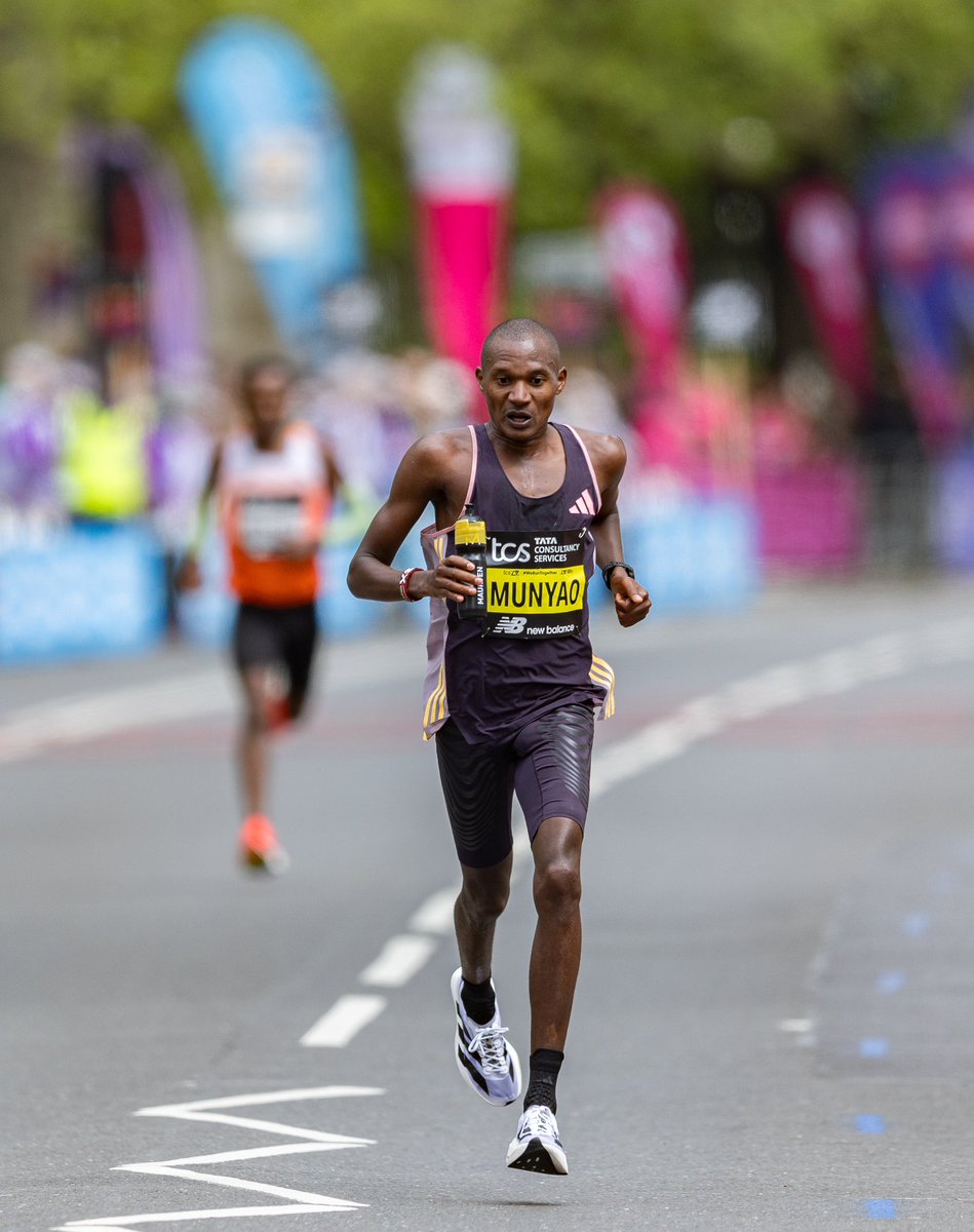 Alexander Munyao won London in 2:04:01 and Kenenisa Bekele, 42, took second in 2:04:16, a new Masters WR! Photos: @LondonMarathon
