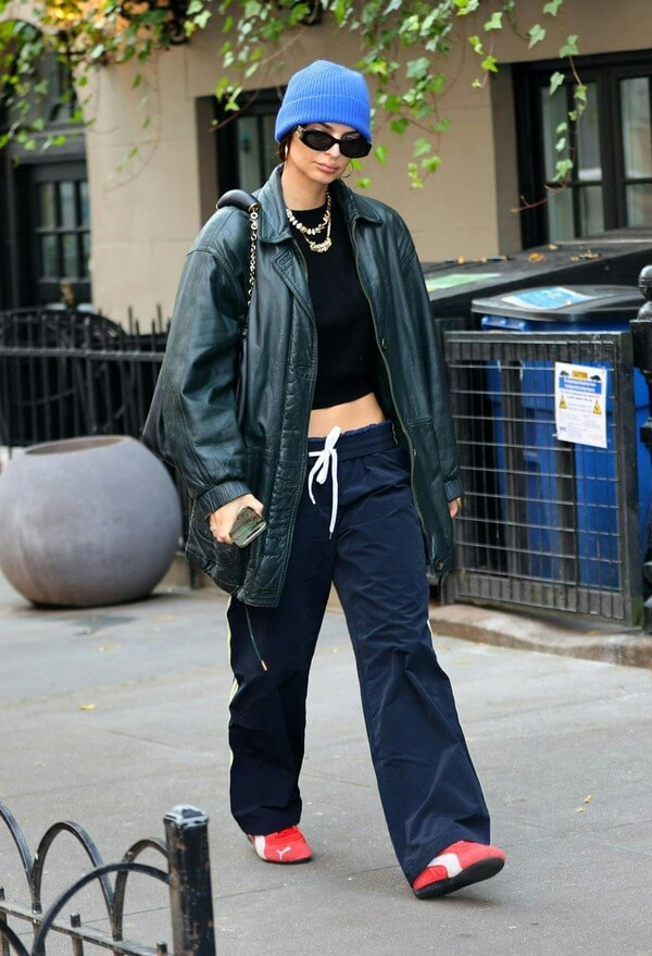 Тренды спортивного стиля весна-лето 2024 от стилиста бренда одежды dress-mag.com/trend/trendy-s… Своим видением последних трендов спортивного стиля поделилась стилист бренда Forward by Viner Карина Островская.