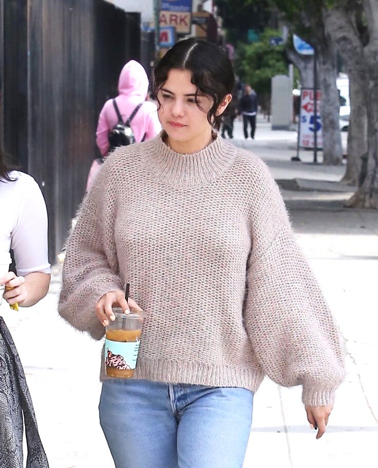 April 21, 2019 | Selena Gomez in California 🥺🤍