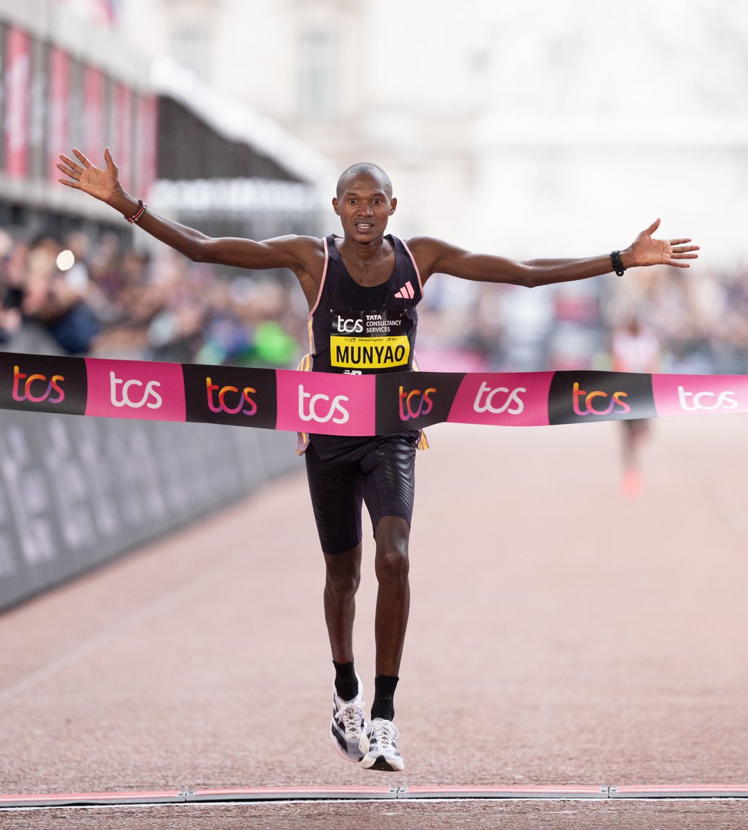 Hongera Alexander Mutiso for winning the men's #LondonMarathon in 2:04:01, your first win at World Marathon Majors. You seal double joy for Kenya 🇰🇪 in the streets of London after Peres Jepchirchir’s world record triumph in the women’s race. #londonmarathon2024