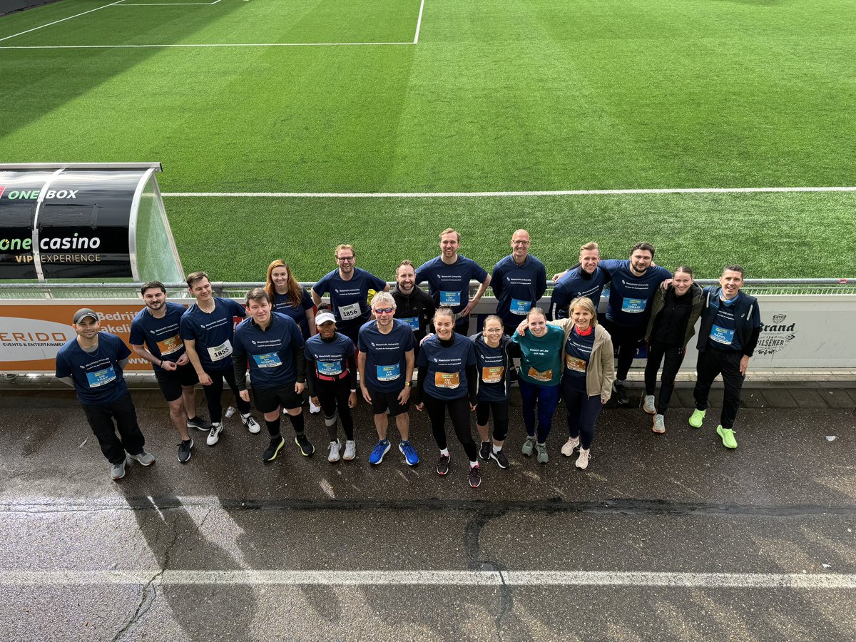 janmsmits's tweet photo. Vandaag Groene Loper Run 🏃🏃‍♀️🏃‍♂️met 23 collega’s en studenten van @lawinmaastricht. Veel plezier gehad en 3x raden:🥇voor hele team 😀🔝💪 https://t.co/1ai7pAvFvI