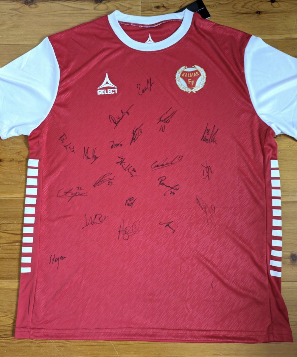 McvittyTim's tweet image. 🚨Hör upp KFF-twitter🚨

Två systrars kapell auktionerar ut en signerad KFF-tröja.
Pengarna går till ett projekt mot könsstympning i norra Kenya.

In och lägg ett bud på tröjan!
tradera.com/item/343025/62…