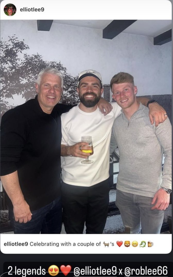 The Lee’s and The Lion out for a few beers after the match last night 👌