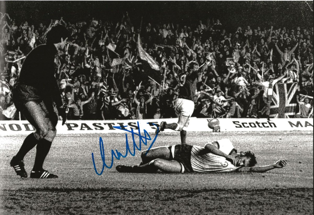 Signed Colin Stein Glasgow Rangers 1972 ECWC Final photo.

Buy it now from our website @ buff.ly/3Oqtm92

Or from our Ebay store @ buff.ly/4a2pAwh 

#BarcaBears #ColinStein #1972ECWC #GlasgowRangers #Ibrox