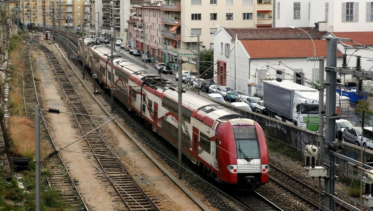 Circulation ferroviaire interrompue entre Menton et Vintimille, un TER percute une personne ➡️ l.francebleu.fr/uqyC