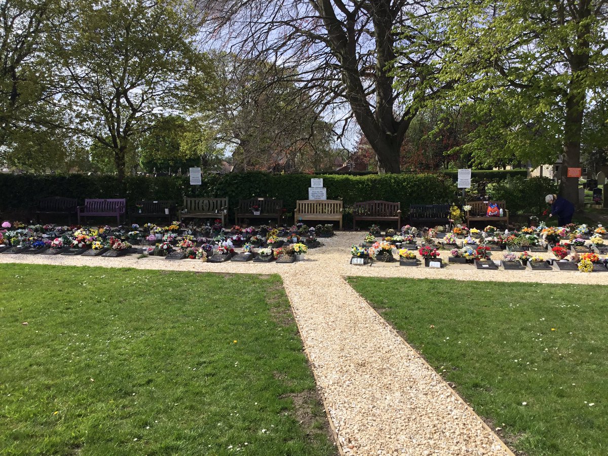 The gravel and its foundations have made this areas of the cemetery much neater and easier to walk round when we visit our loved ones. Thanks to Goole Town Council. #goole @junctiongoole