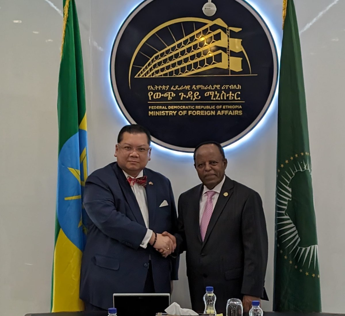 Honored to be received by H.E. Foreign Minister @TayeAtske at @mfaethiopia for a discussion about #Ethiopia🇪🇹’s strategic role in #Africa & the strategic #HornOfAfrica in particular, its legitimate national interests (including sea access), and current & future #USA🇺🇸 relations.