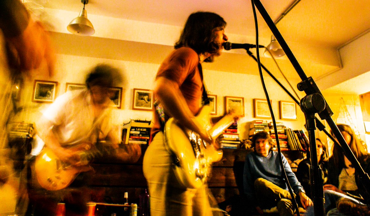 Fuzzy, psych infused garage rock was on the menu last night @ClaypathDeli and Scott Hepple and The Sun Band duly delivered. They were superb. Thanks to everyone who came out. #keepmusiclive